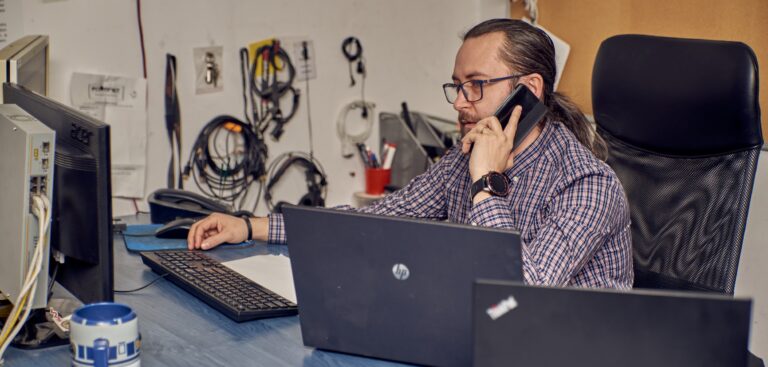 Cum poate ajuta un consultant IT compania ta?